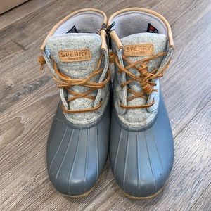Sperry rain boots